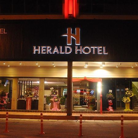 Herald Hotel Melaka Zewnętrze zdjęcie